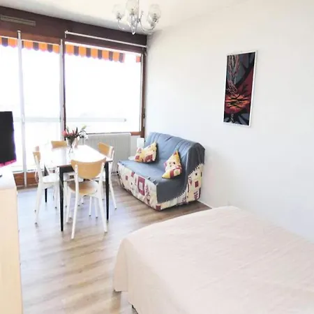 Studio For 2 People アパート *